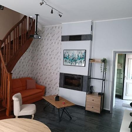 Maison Chaleureuse Avec Netflix Et Ps5 ヴァランシエンヌ エクステリア 写真